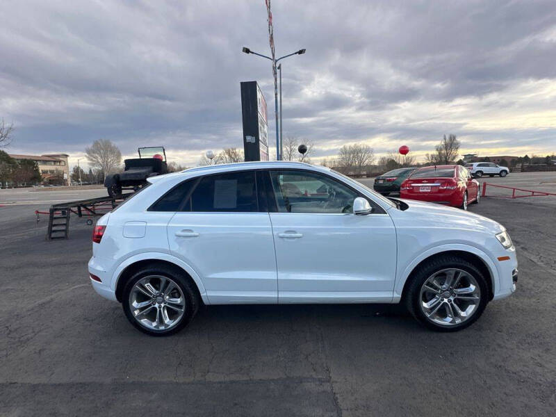 2015 Audi Q3 2.0T quattro Prestige