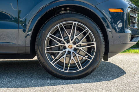 2025 Porsche Cayenne E-Hybrid Coupe