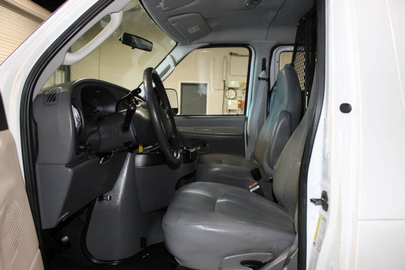 2006 Ford E-Series E-350 SD