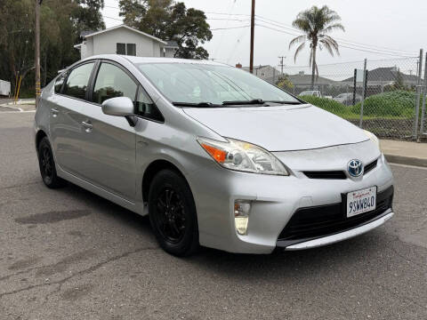 2012 Toyota Prius Two