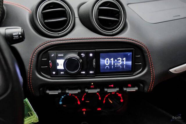 2015 Alfa Romeo 4C