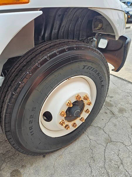 2005 International 4300