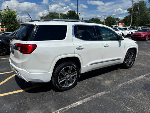 2017 GMC Acadia Denali