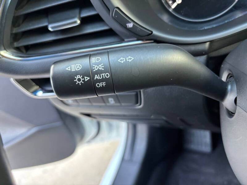 2023 Mazda Mazda3 Sedan 2.5 S Preferred