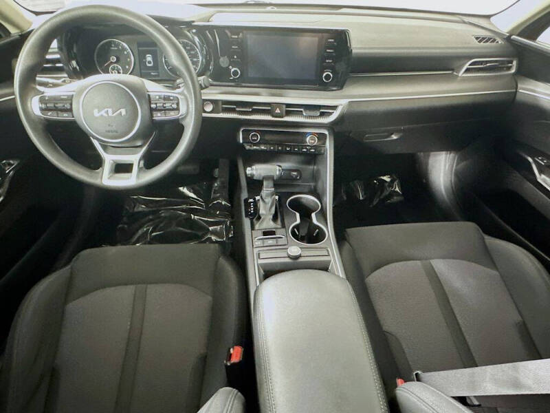 2022 Kia K5