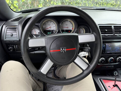 2010 Dodge Challenger SE