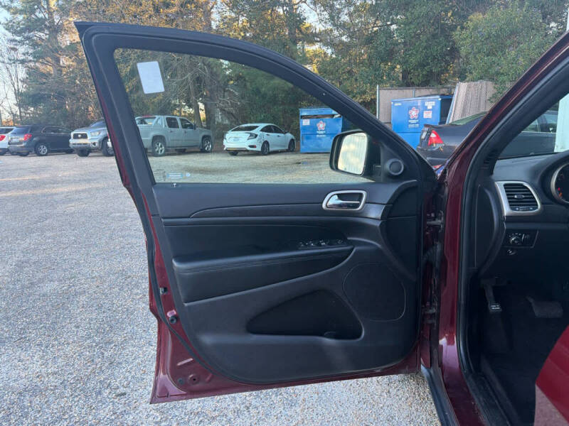 2017 Jeep Grand Cherokee Laredo