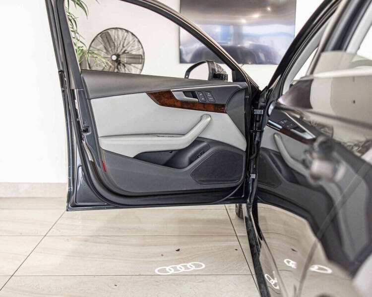 2019 Audi A4 quattro Premium Plus 45 TFSI