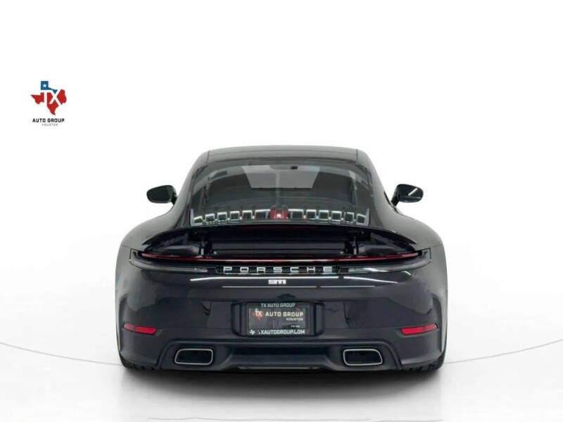 2025 Porsche 911 Carrera