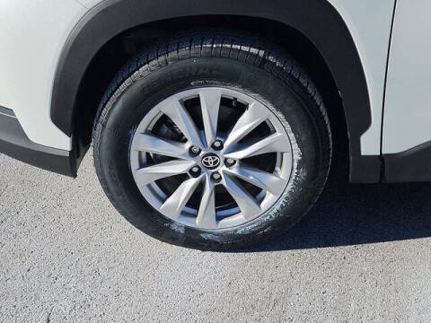 2022 Toyota Corolla Cross LE