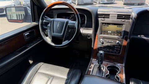 2016 Lincoln Navigator L Select