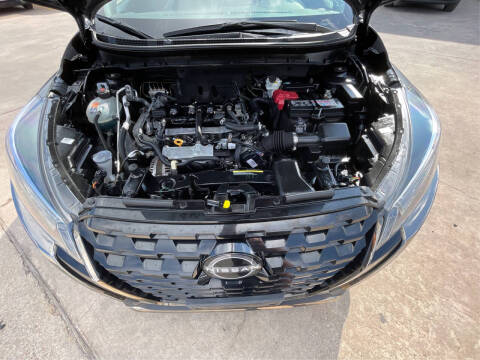 2024 Nissan Kicks SR