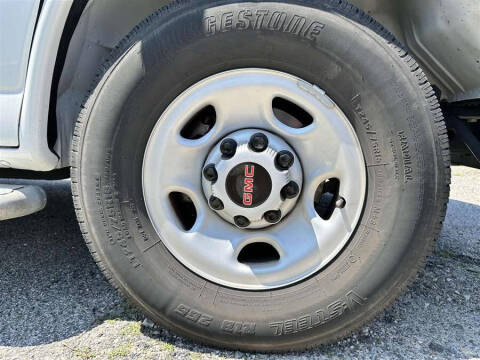 2023 GMC Savana 2500