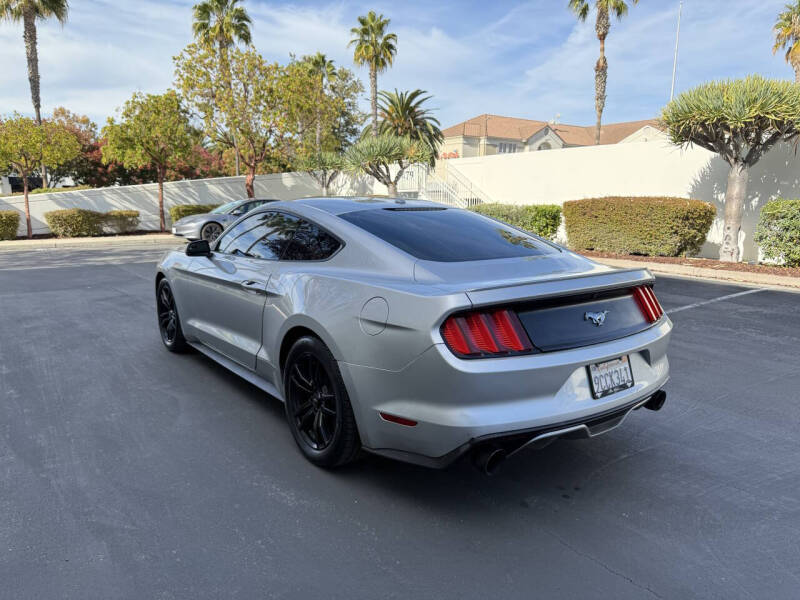 2016 Ford Mustang EcoBoost Premium