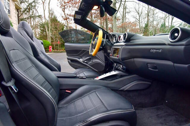 2016 Ferrari California T