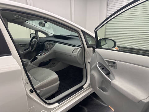 2012 Toyota Prius Two