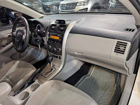 2012 Toyota Corolla LE