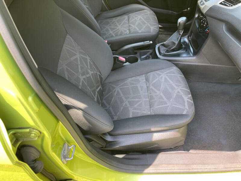 2011 Ford Fiesta SE