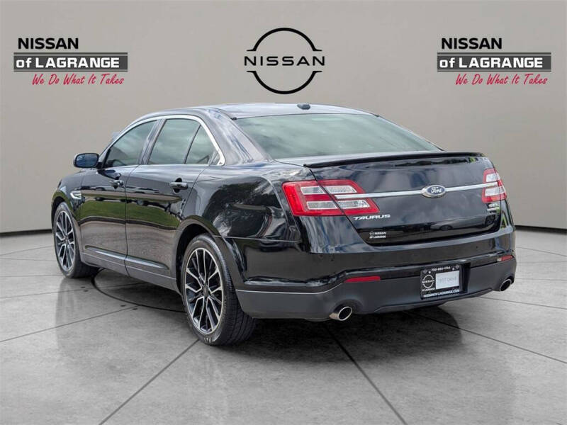 2017 Ford Taurus SEL