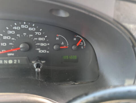 2005 Ford E-Series E-250