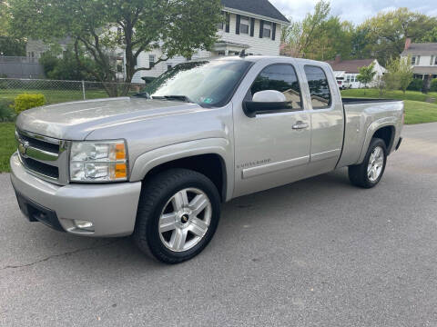 2008 Chevrolet Silverado 1500 for sale at Via Roma Auto Sales in Columbus OH