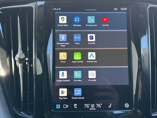 2025 Volvo XC60 B5 Plus Dark Theme