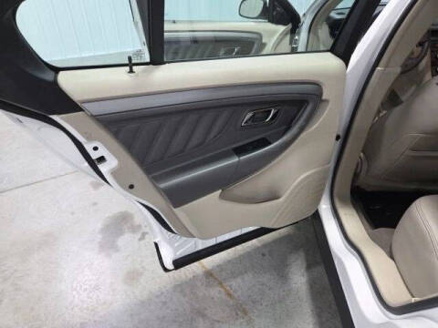 2011 Ford Taurus SEL