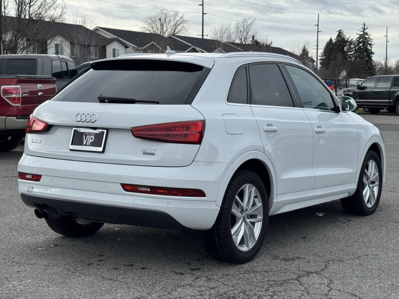 2018 Audi Q3 2.0T quattro Premium Plus