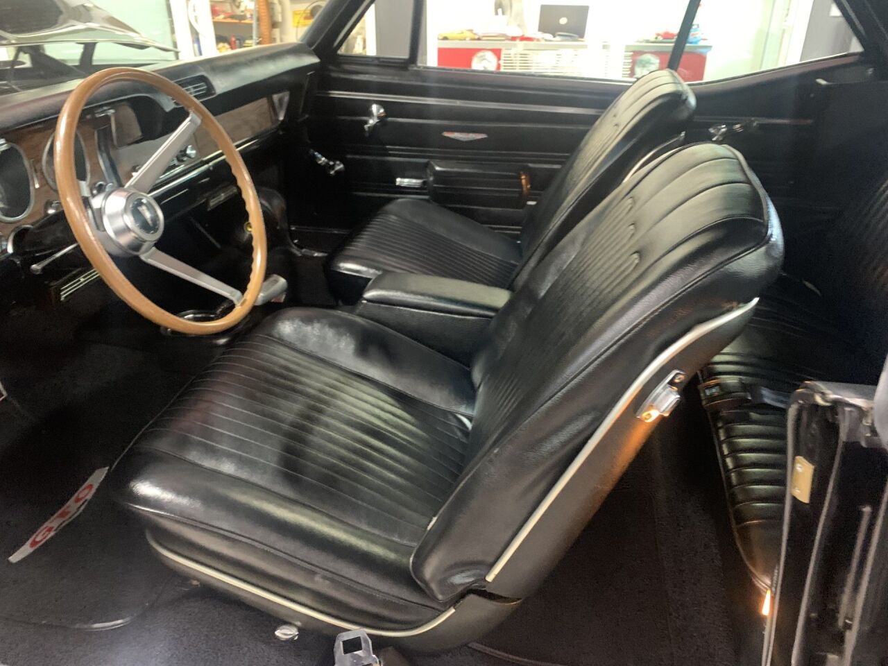 1968 Pontiac GTO 43