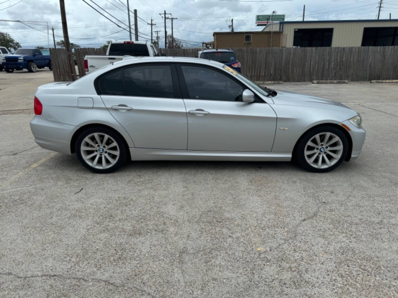 2011 BMW 3 Series for sale at Vehicles Limited in Corpus Christi, TX