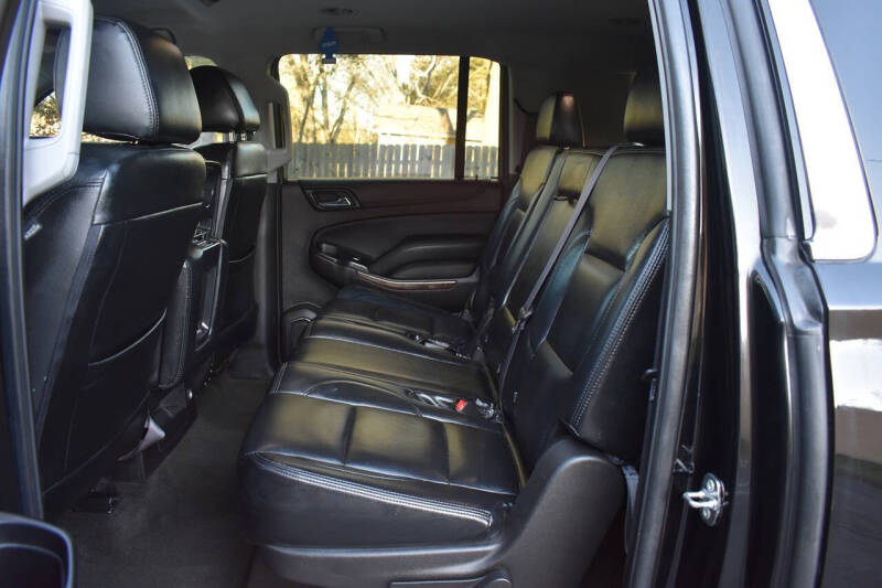 2017 Chevrolet Suburban LS