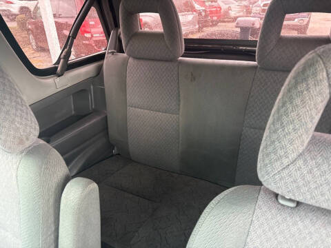 2002 Chevrolet Tracker