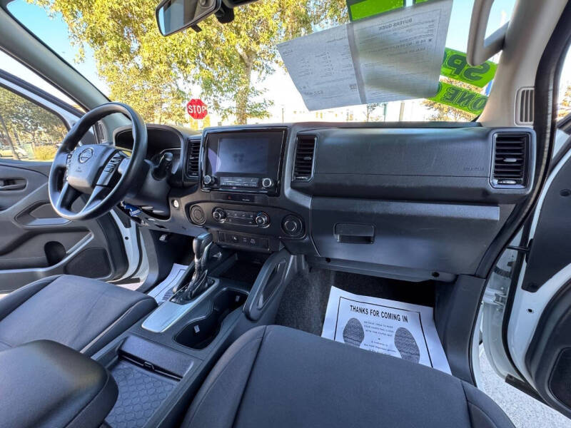 2022 Nissan Frontier S