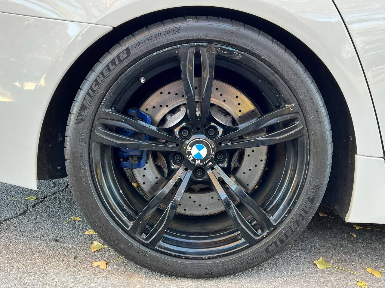 2013 BMW M5 Sedan - $27,900