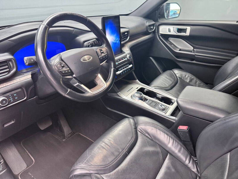 2020 Ford Explorer Platinum