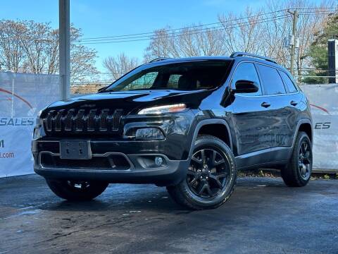 2016 Jeep Cherokee for sale at MAGIC AUTO SALES in Little Ferry NJ