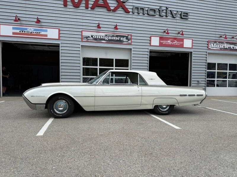 1962 Ford Thunderbird