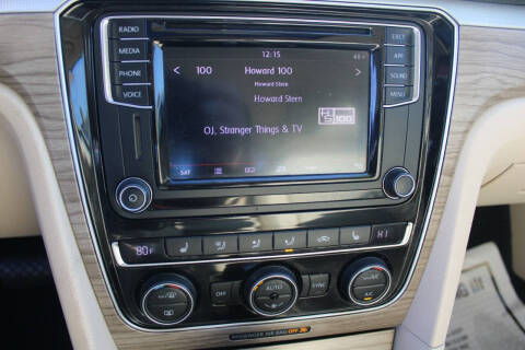 2017 Volkswagen Passat 1.8T SE