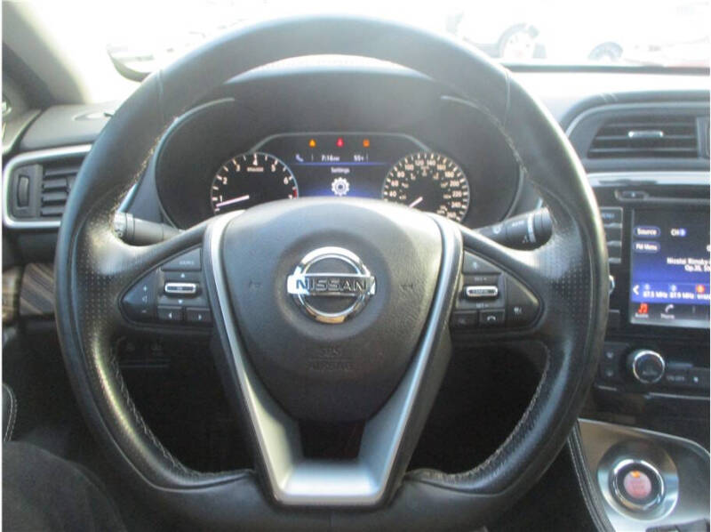 2017 Nissan Maxima Platinum