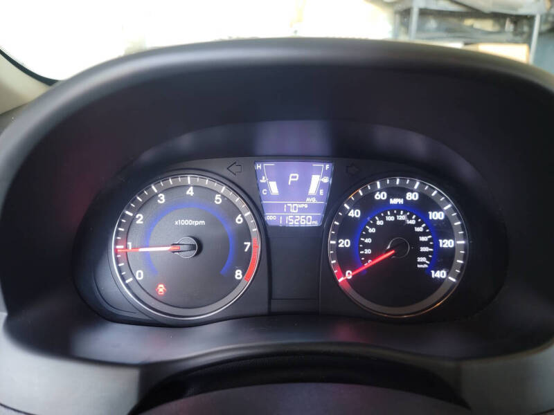 2012 Hyundai Accent GS