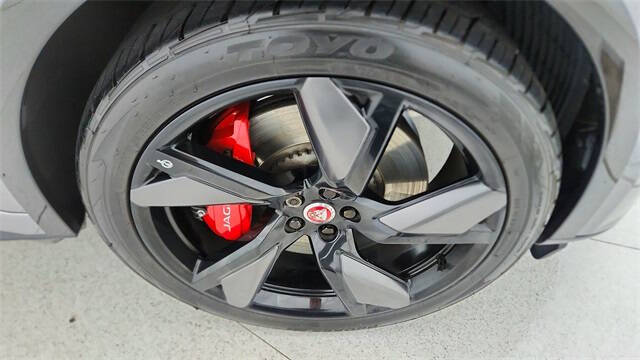 2022 Jaguar F-PACE SVR