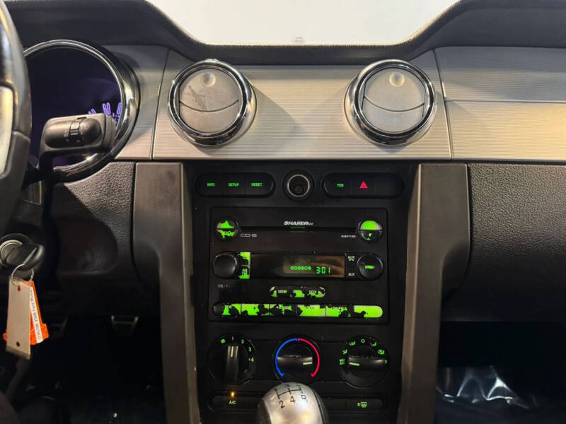 2006 Ford Mustang