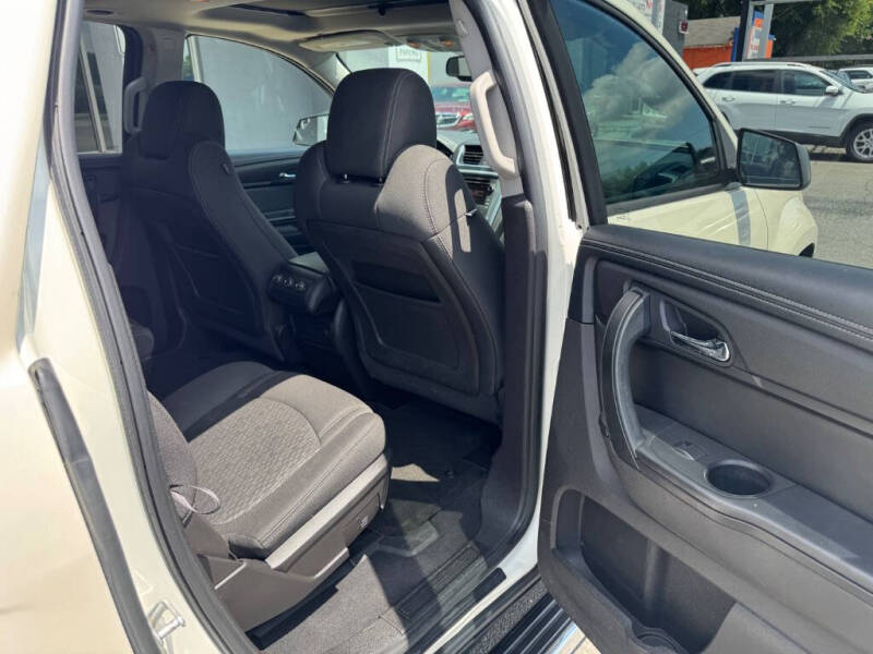 2013 GMC Acadia SLE-2