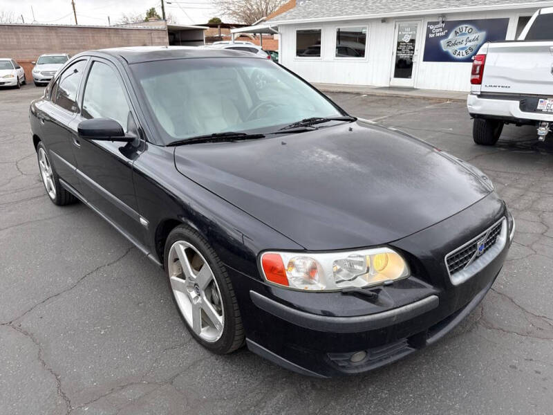 2004 Volvo S60 R