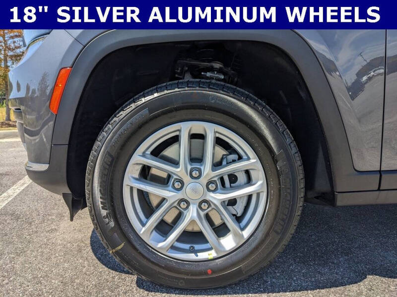 2025 Jeep Grand Cherokee L Laredo