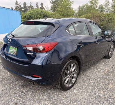2018 Mazda MAZDA3 Touring