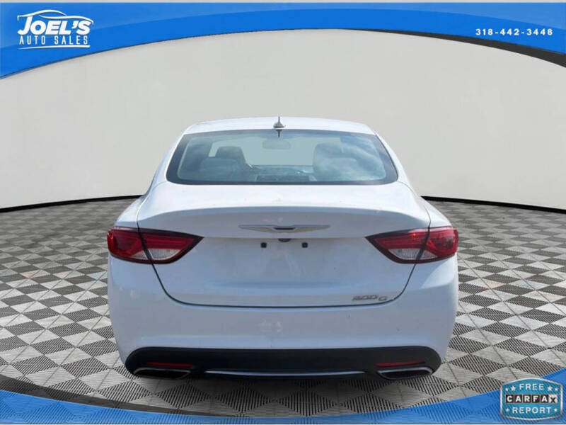 2015 Chrysler 200 C