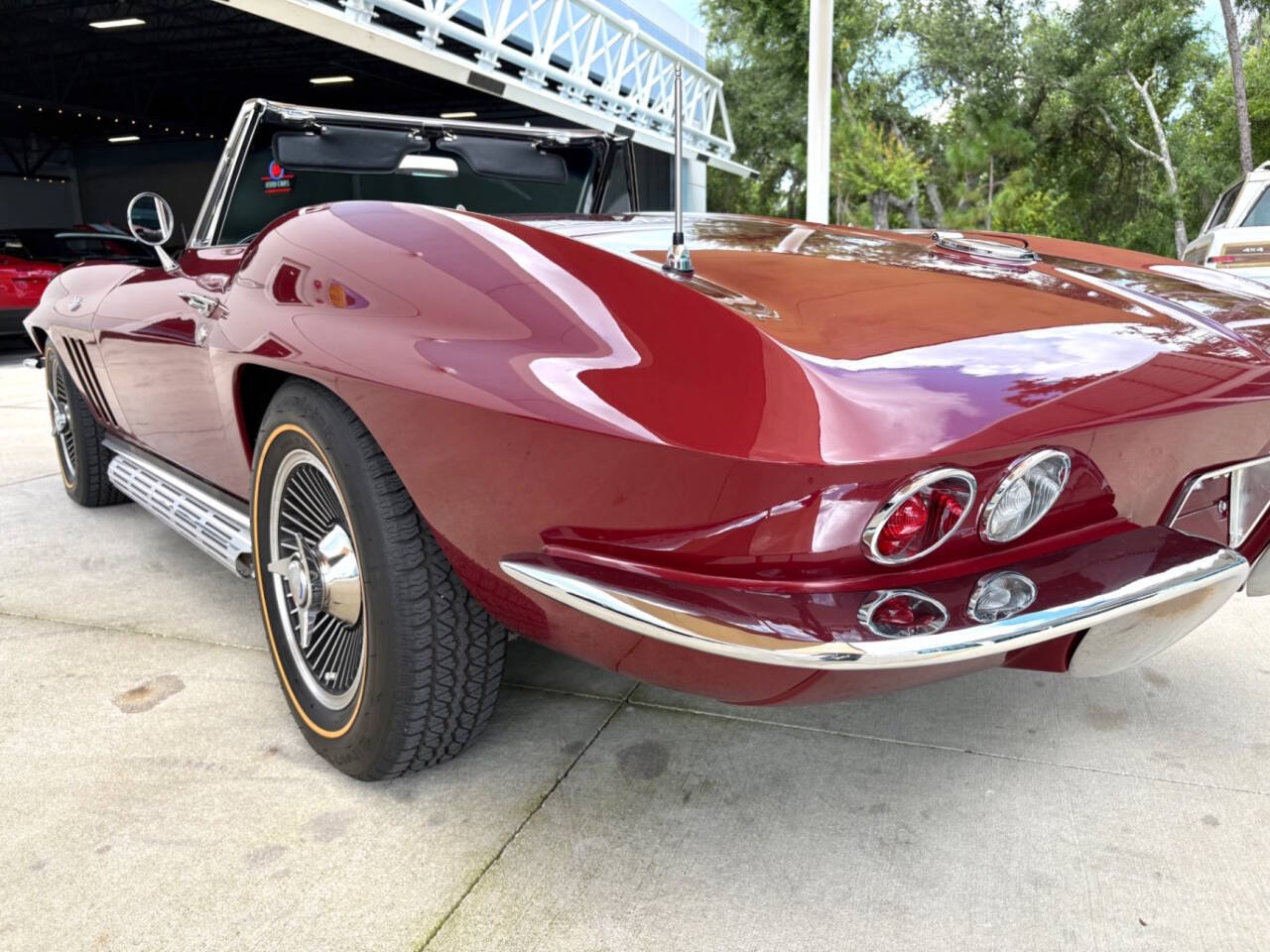 1966 Chevrolet Corvette 25