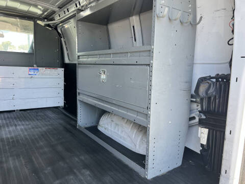 2017 Chevrolet Express 2500