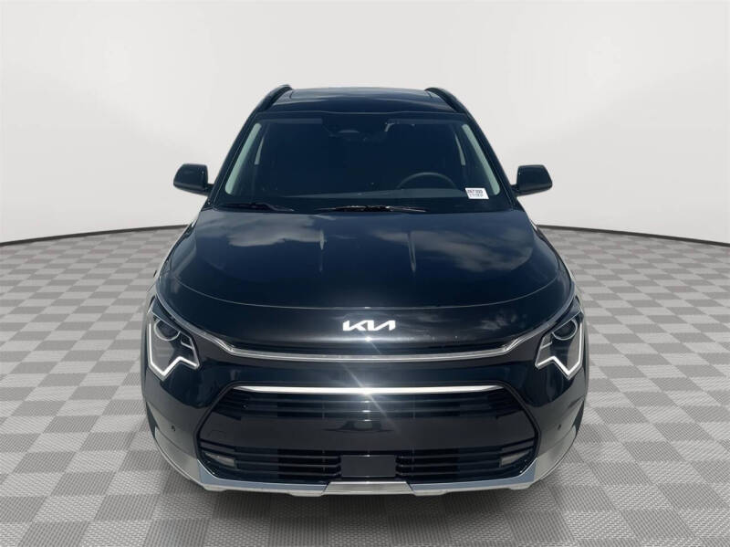 2025 Kia Niro SX